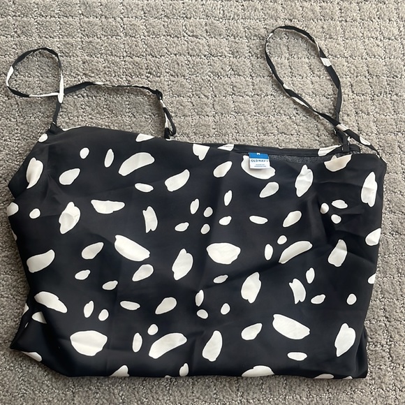 Old Navy camisole black and white with tags - Picture 3 of 3